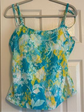 Sunsets Taylor Tankini Top with Built in Bra 38DD